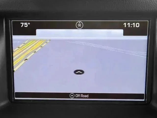 Used 2017 White GMC Denali image 17