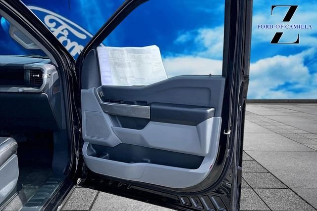 Used 2025 Black Metallic Ford XL image 25