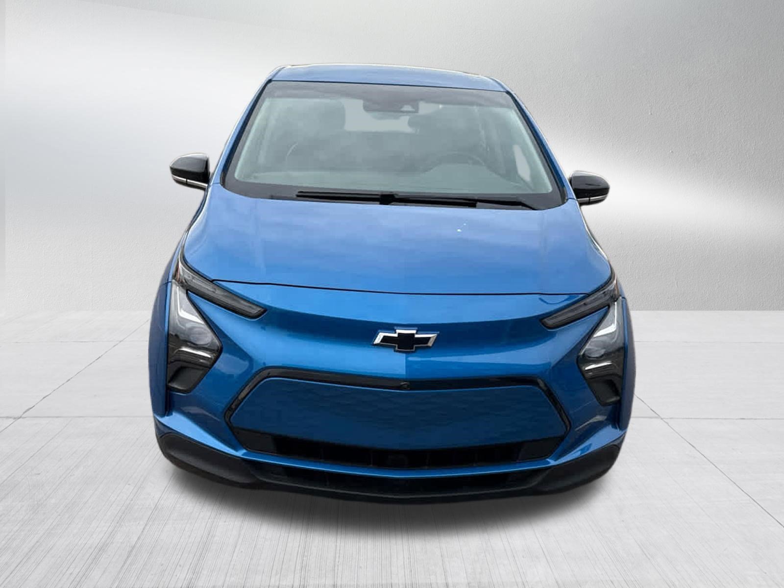 Used 2023 Chevrolet Bolt EV 2LT with VIN 1G1FX6S04P4160240 for sale in Brooklyn Center, MN