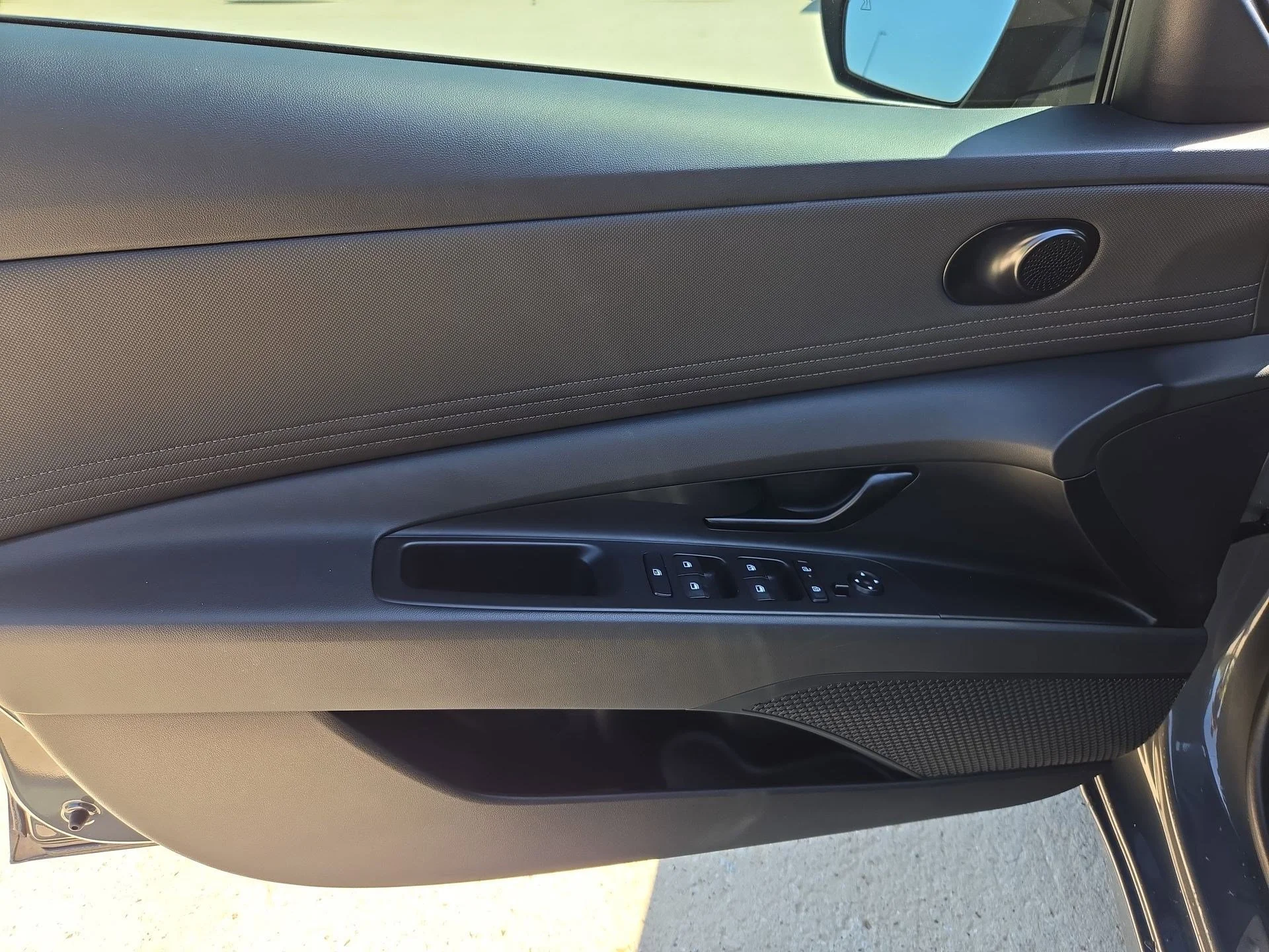 Used 2025 Ecotronic Gray Hyundai SEL Sport image 13