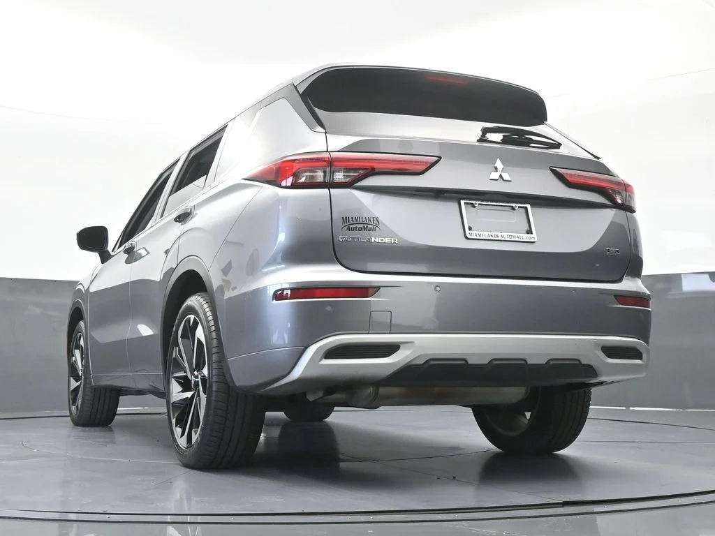 Used 2022 Silver Mitsubishi SEL image 63