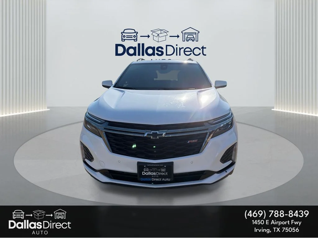 Used 2022 Iridescent Pearl Tricoat Chevrolet RS image 3