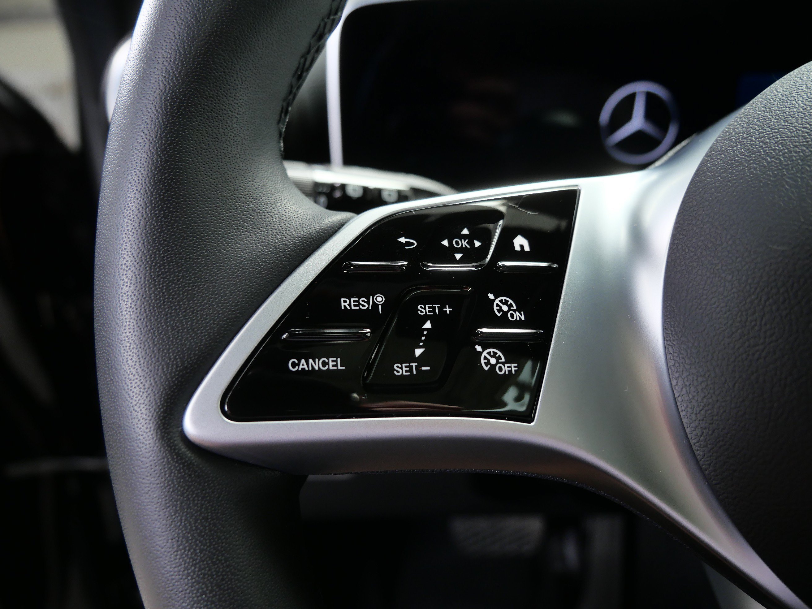 Certified Used 2026 Black Mercedes-Benz GLC 300 image 24