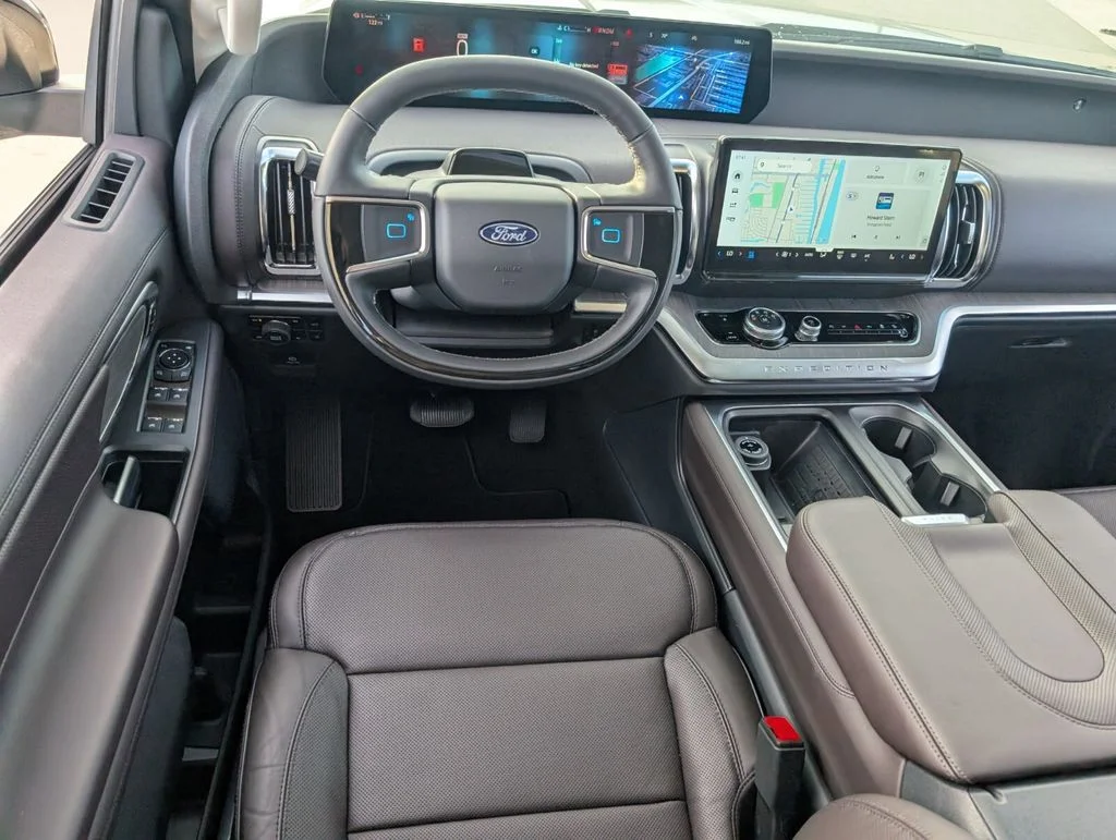 New 2025 Agate Black Metallic Ford Platinum® image 9