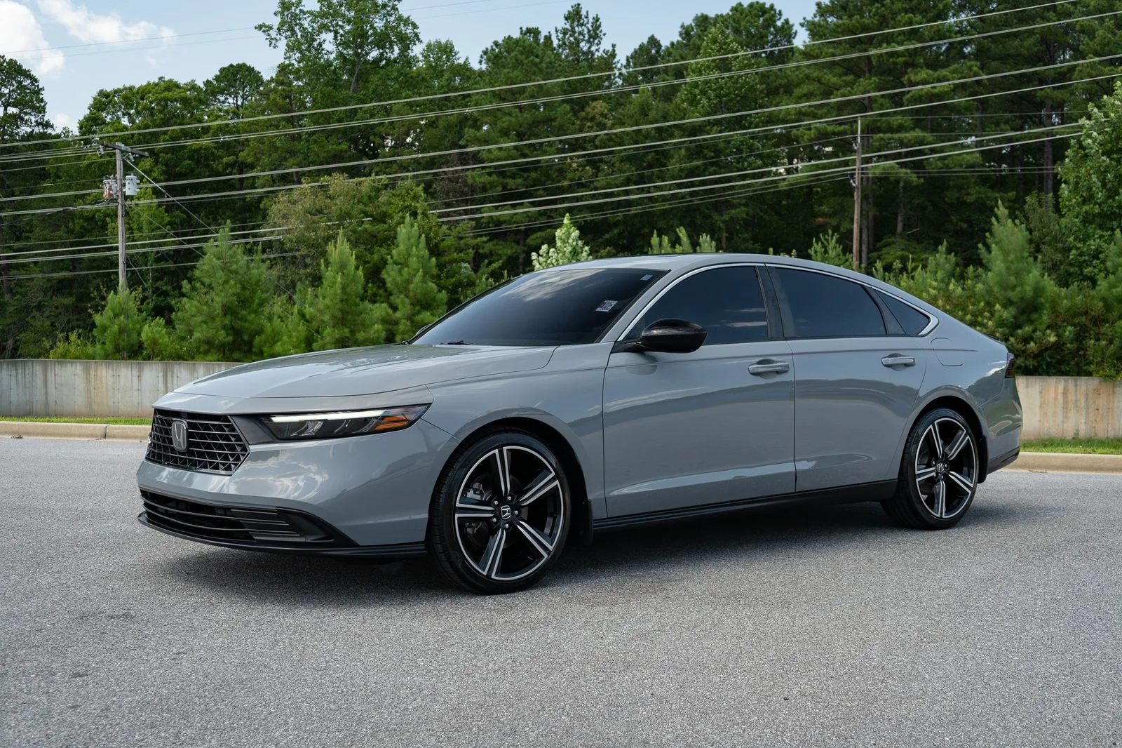 Used 2023  Honda Sport image 3