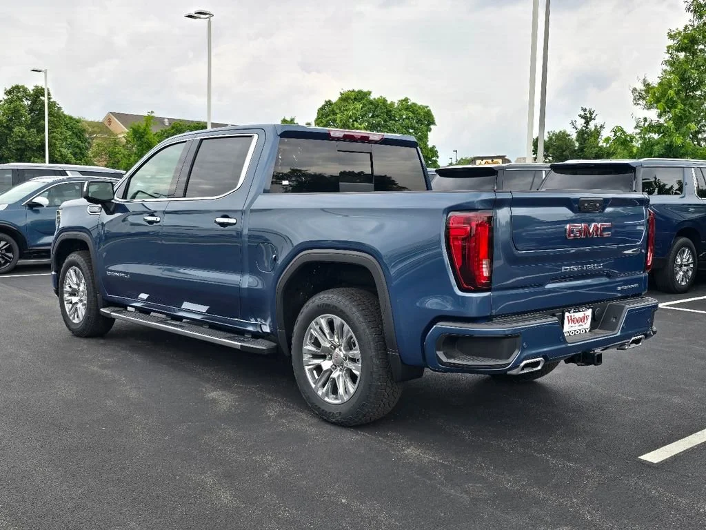 2026 GMC Sierra 1500 Denali - Photo 10
