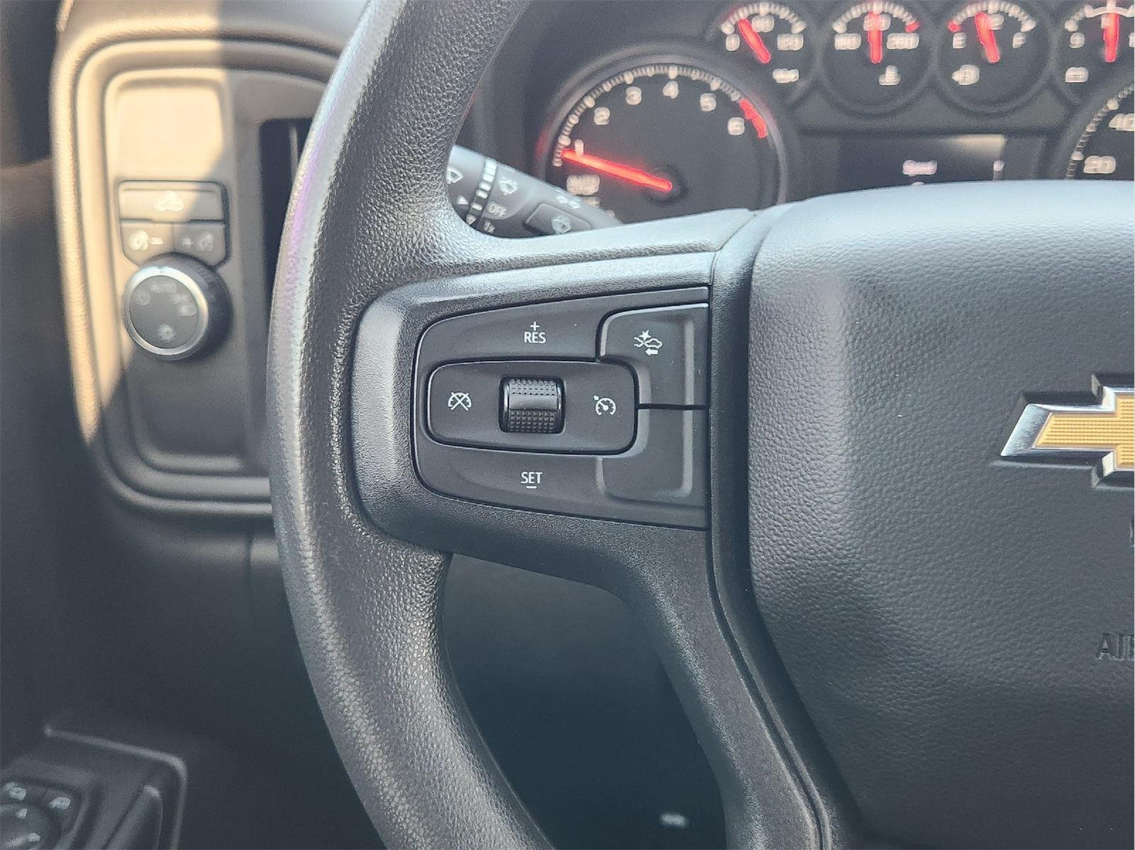 2024 Chevrolet Silverado 1500 photo 28 of 33