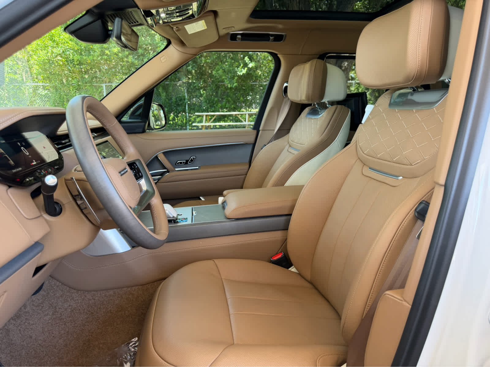 Certified Used 2024 Ostuni Pearl White Metallic Land Rover SV image 12