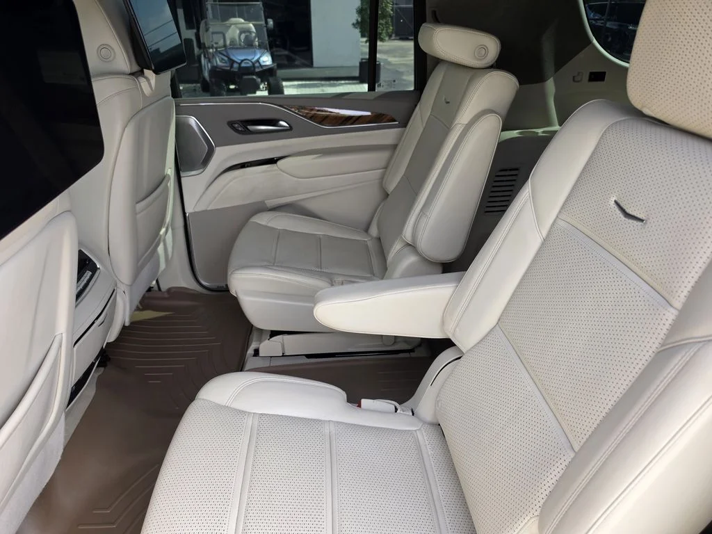 Used 2023 Black Cadillac Sport Platinum image 12