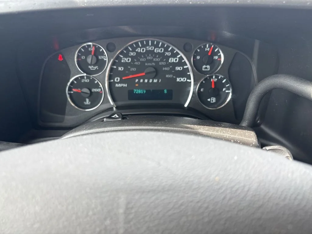 Used 2022 White Chevrolet Work Van image 10