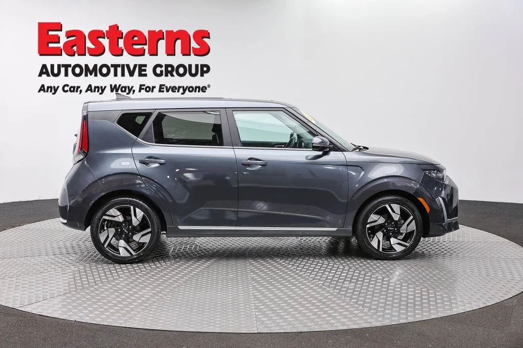 Used 2023 Gray Kia GT-Line image 4