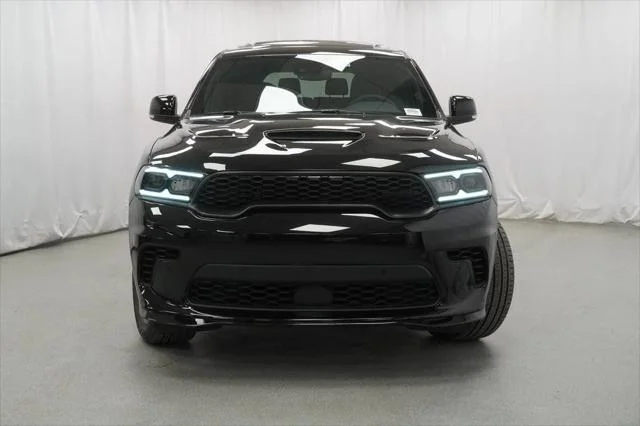 New 2026 Diamond Black Clear-Coat Exterior Paint Dodge GT PLUS image 7