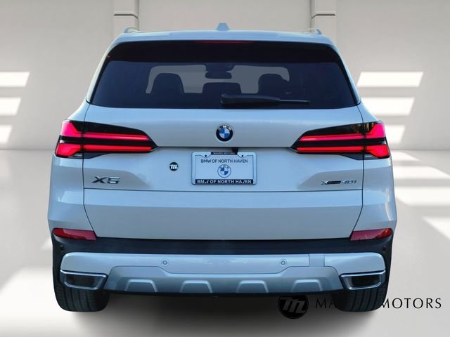 Used 2026 White BMW xDrive40i image 4