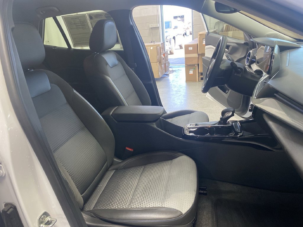 2025 Chevrolet Trax LT - Photo 36