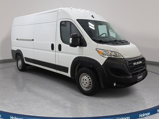 Used 2025 White Ram High Roof image 4