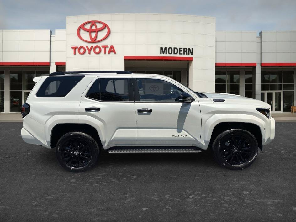 Used 2026 Wind Chill Pearl Toyota Hybrid Limited image 4