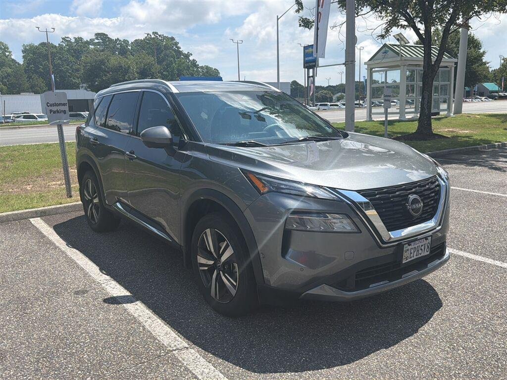 Used 2023 Gun Metallic Nissan SL image 21