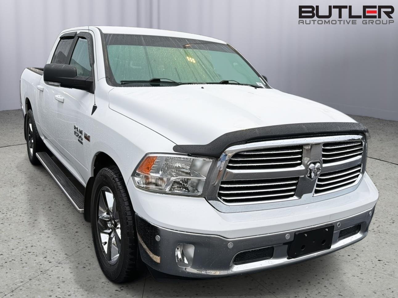 Used 2019  Ram SLT Crew Cab SWB 2WD image 6
