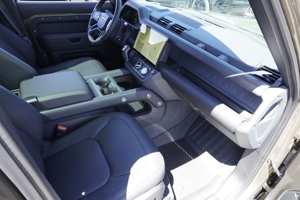 New 2026 Gondwana Stone LAND ROVER X-Dynamic SE image 22