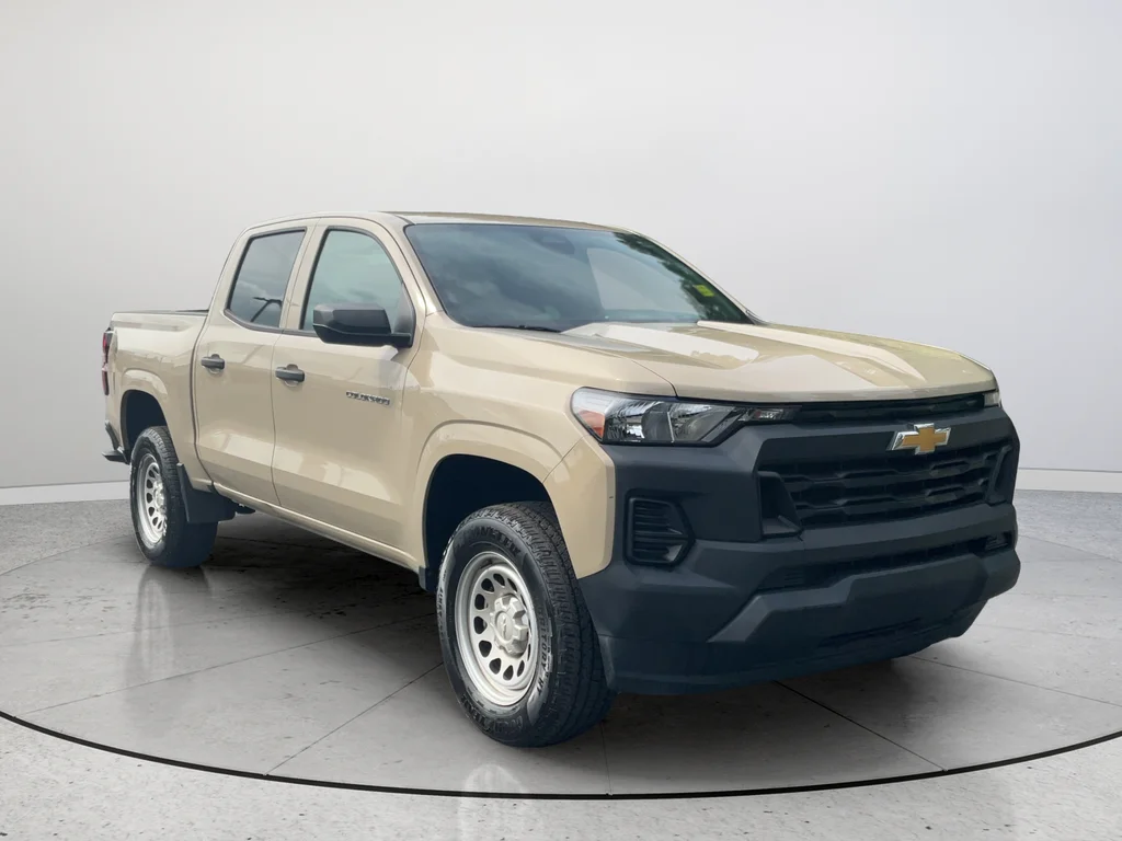 2023 Chevrolet Colorado 2WD Work Truck Crew Cab Short Box's photo