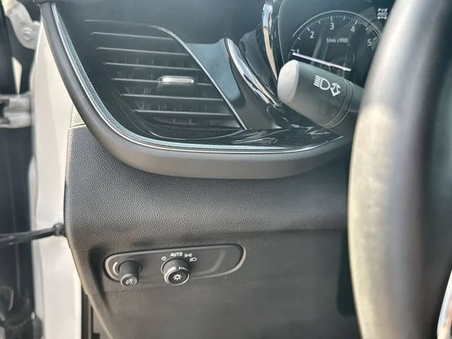 2023 Buick Envision Essence - Photo 17