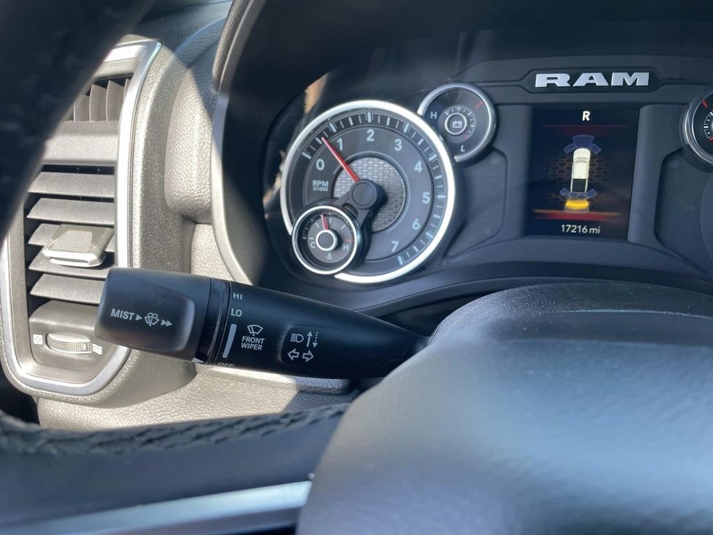 Used 2025 Silver Ram Big Horn/Lone Star image 31