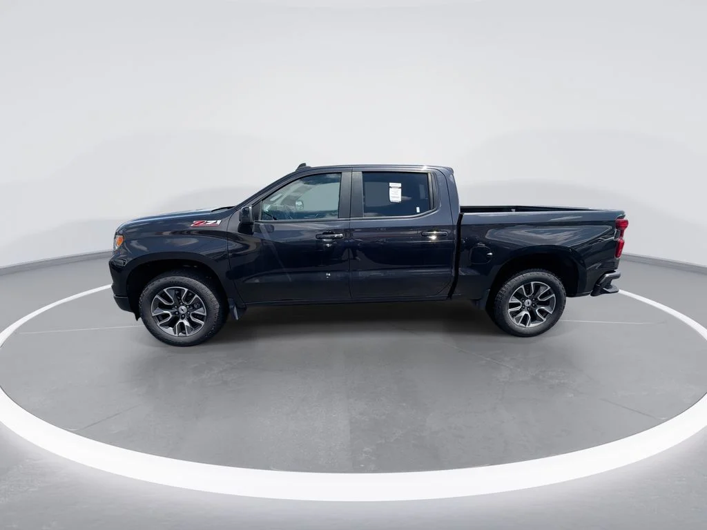 Used 2023 Gray Chevrolet RST image 5