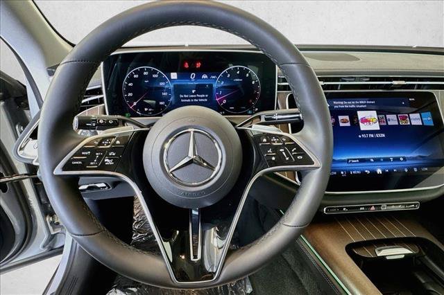 New 2026 MANUFAKTUR Alpine Grey Mercedes-Benz E 450 image 41