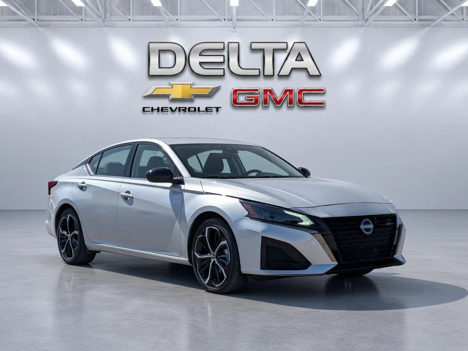 Used 2025 Silver Nissan SR image 7