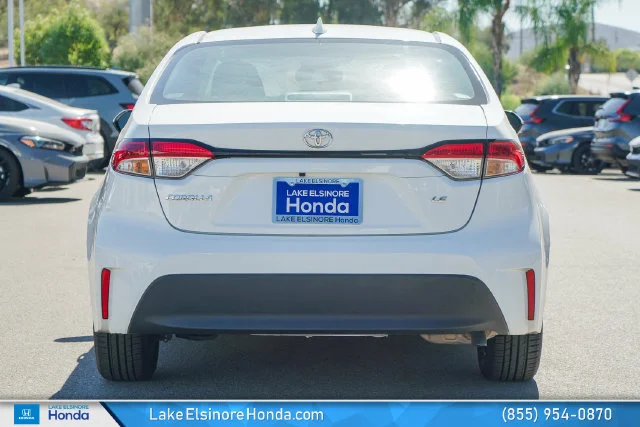 Used 2025 Ice Toyota LE image 10