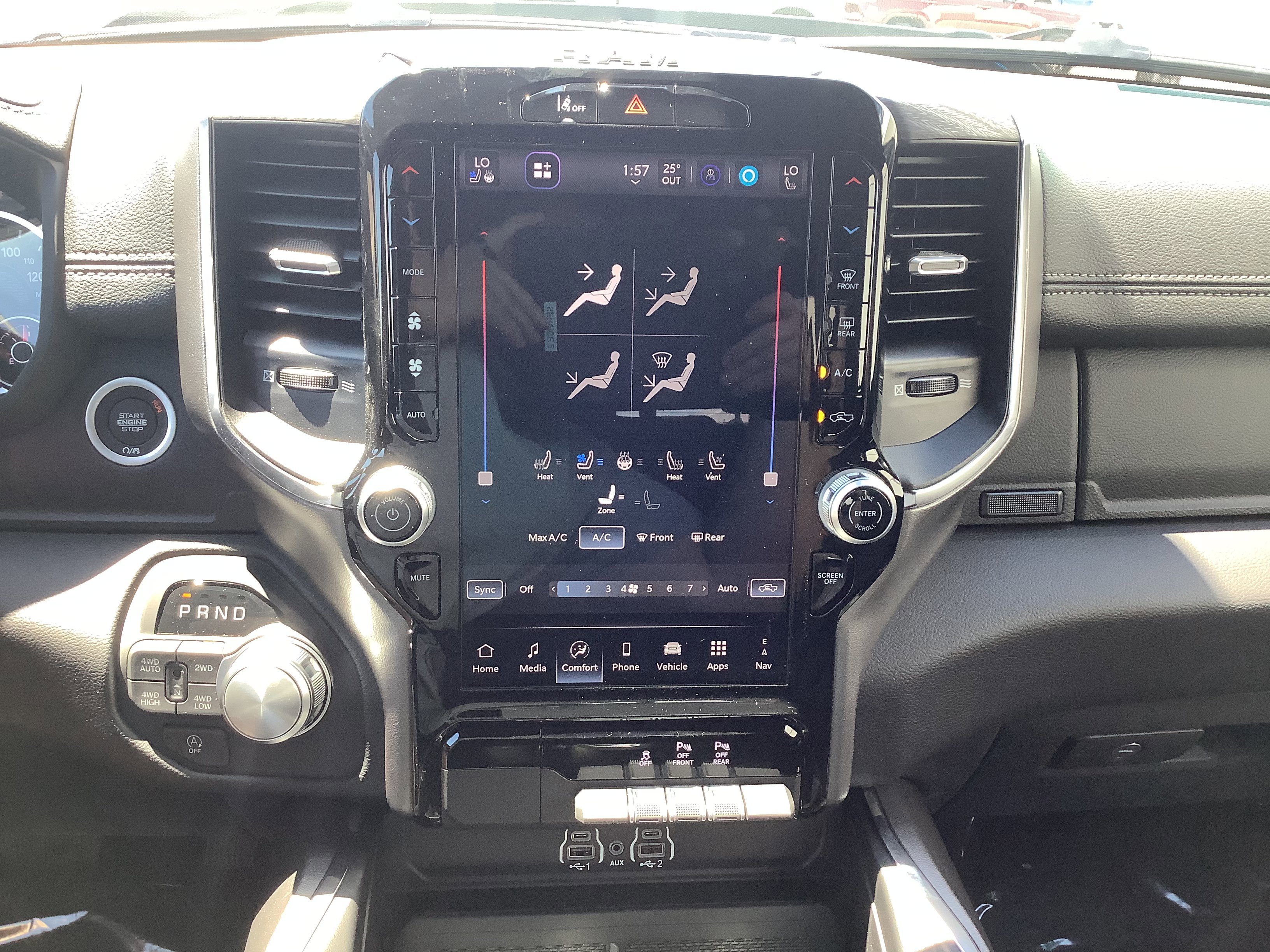 New 2026 Hydro Blue Pearl-Coat Exterior Paint RAM Laramie image 19
