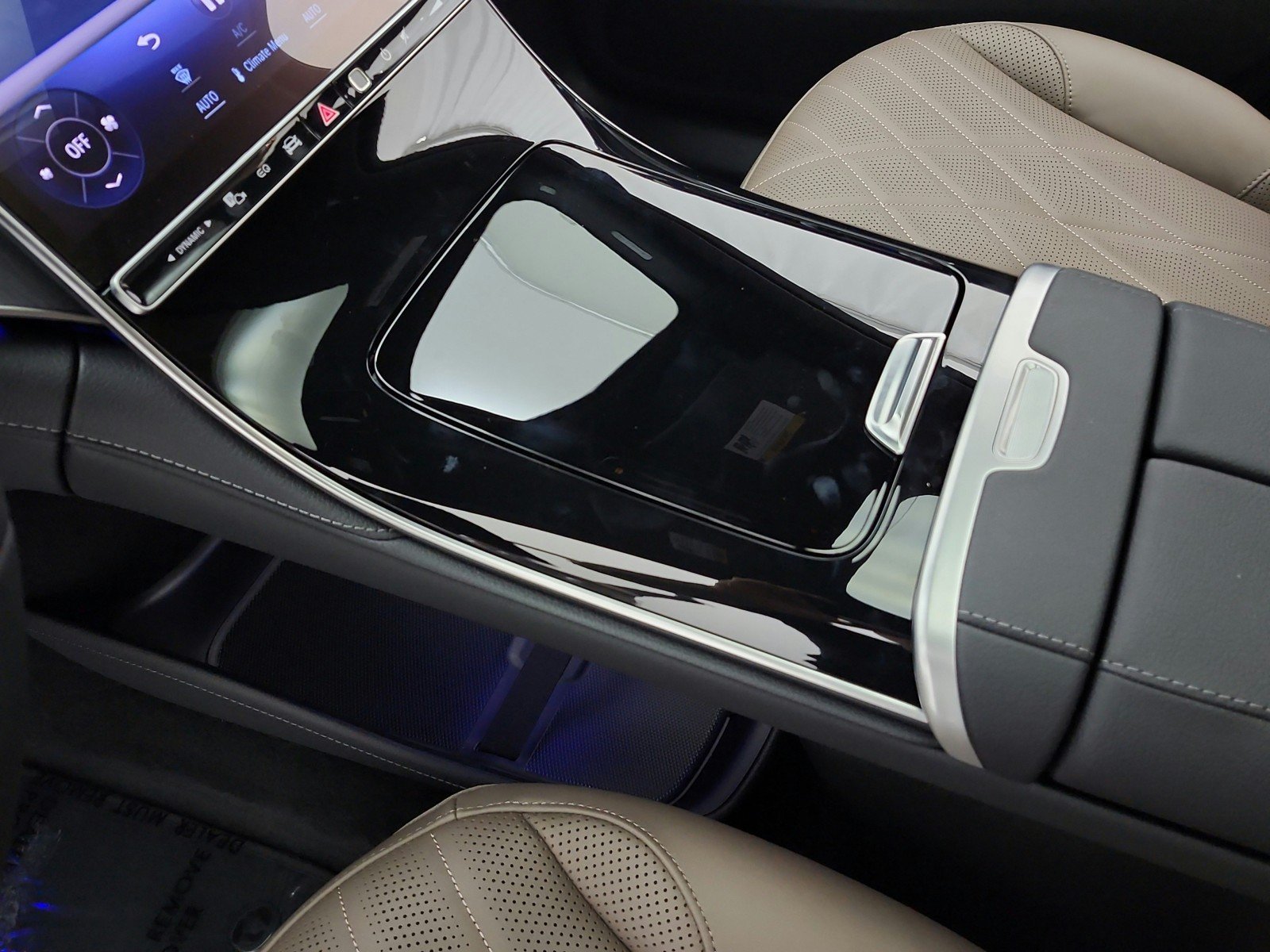 New 2026 Polar White Mercedes-Benz EQE 320 4MATIC® SUV image 9