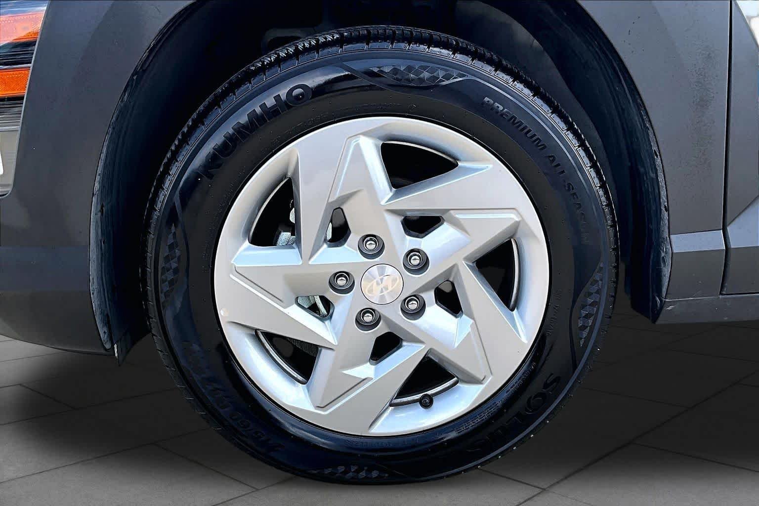 Certified Used 2026 Atlas White Hyundai SE image 10