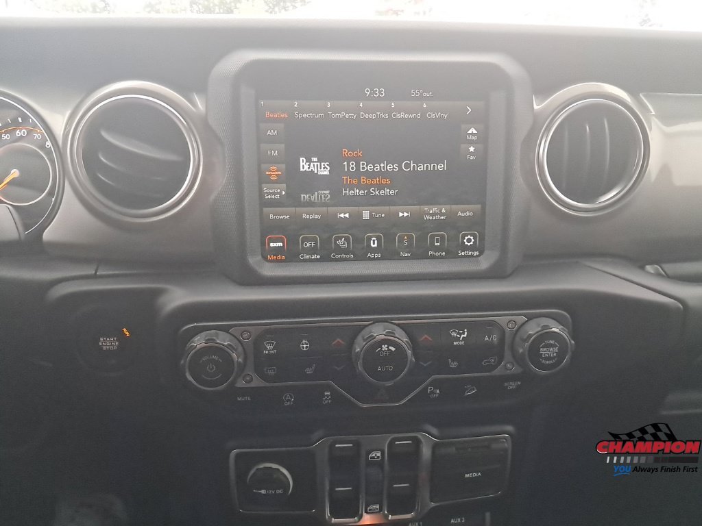Used 2020 Gray Jeep Unlimited Sahara image 33