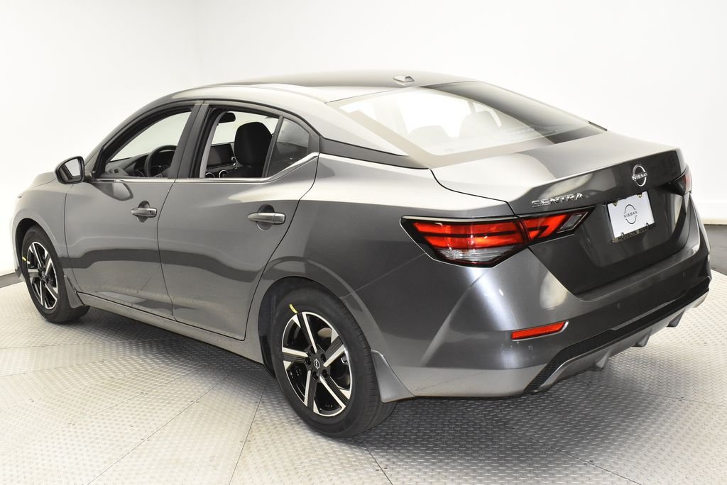 2025 Nissan Sentra SV - Photo 7