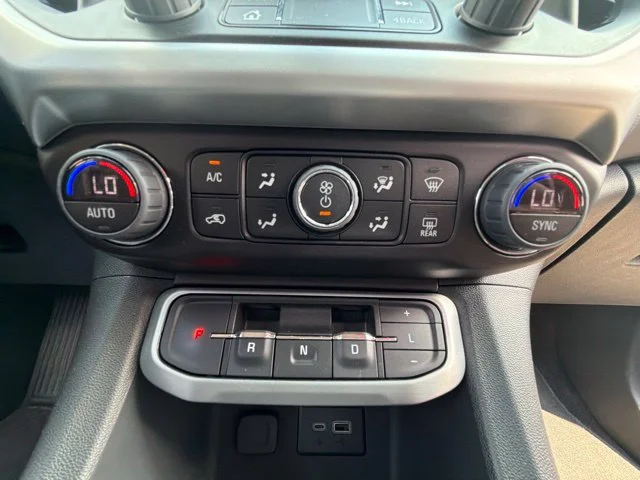 Used 2023 Blue GMC SLE image 32