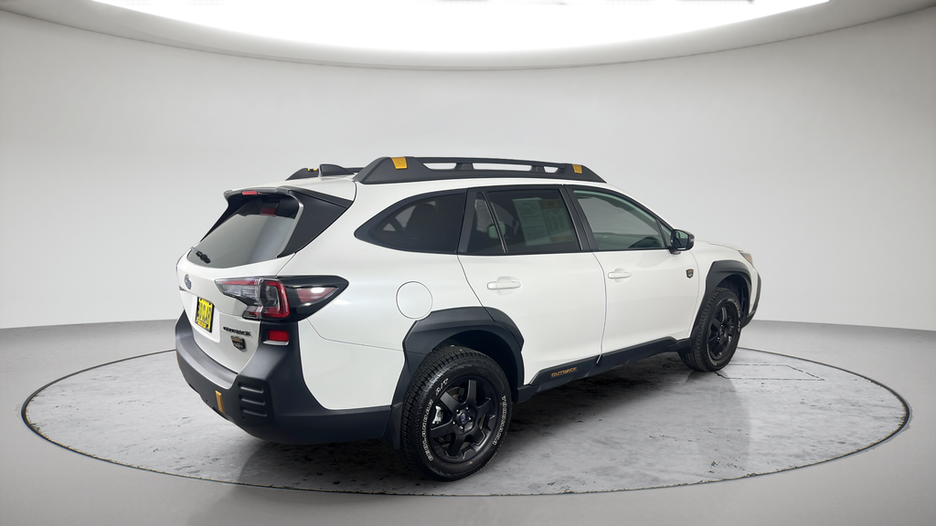 Used 2025 Crystal White Pearl Subaru Wilderness image 7