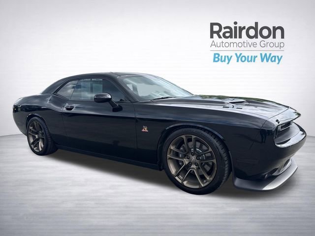 2016 Dodge Challenger Scat Pack's photo