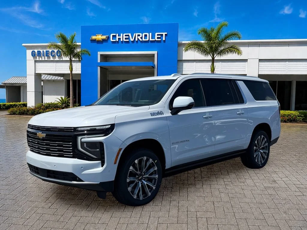 New 2026 Polar White Tricoat Chevrolet High Country image 3