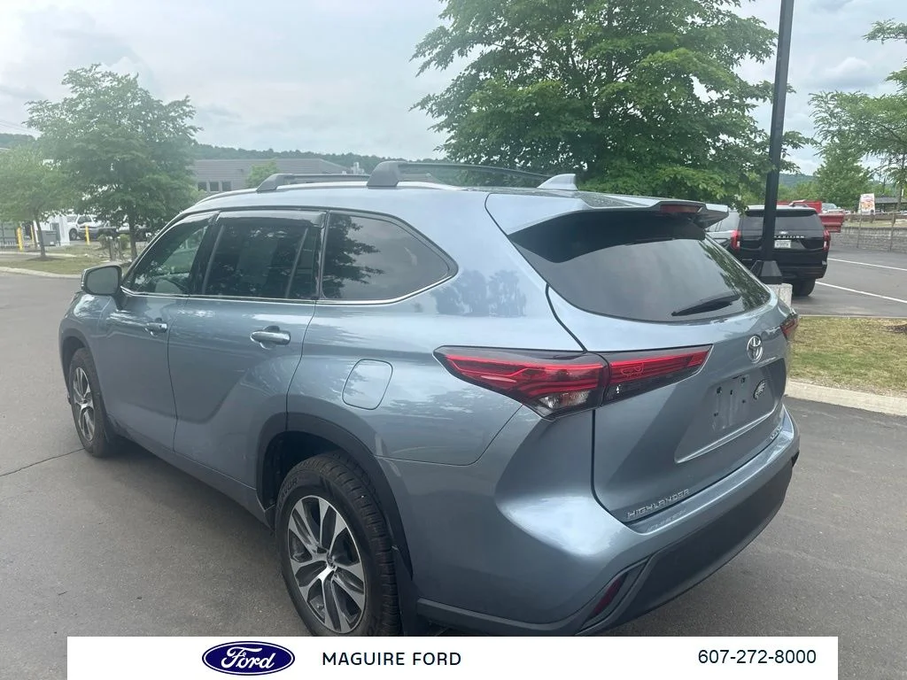 Used 2022 Blueprint Toyota XLE image 7