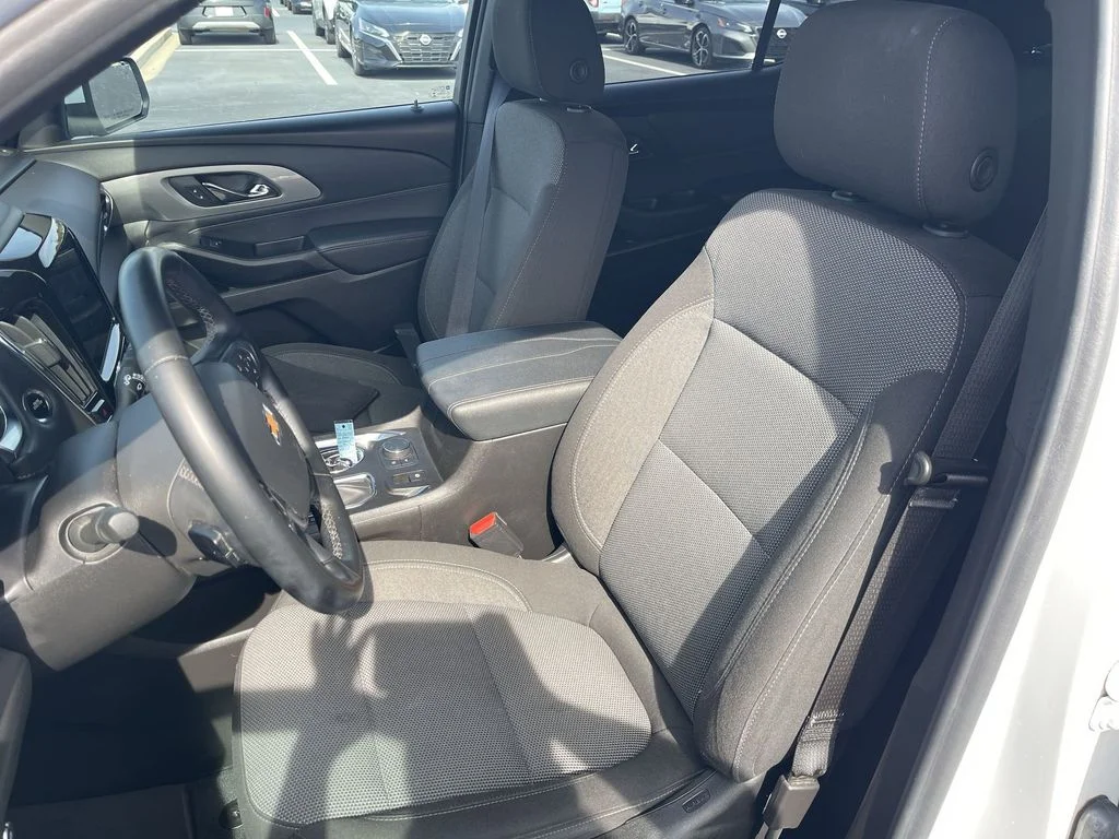 Used 2023 White Chevrolet LT image 11