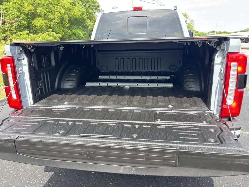 Used 2024 Gray Ford Lariat image 13