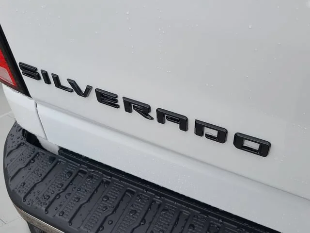 New 2026 Summit White Chevrolet LTZ image 35