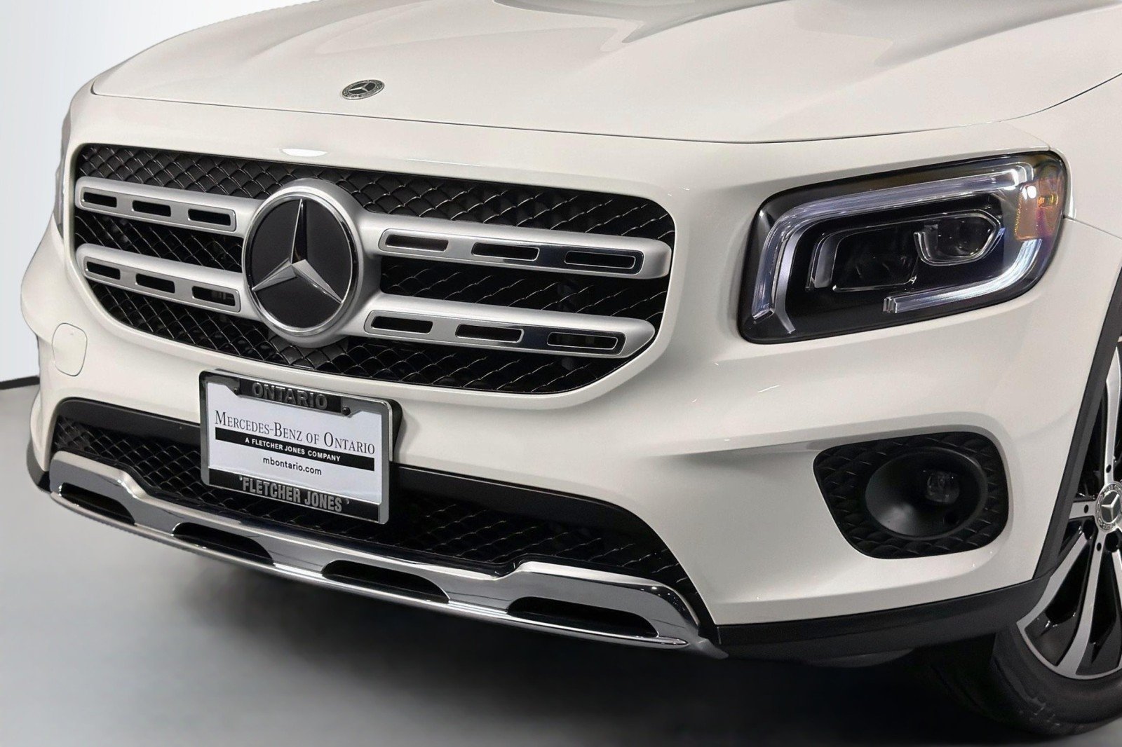 Used 2023 Polar White Mercedes-Benz 250 image 12