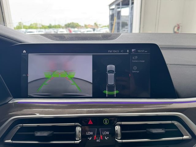 Used 2021 Alpine White BMW sDrive40i image 27