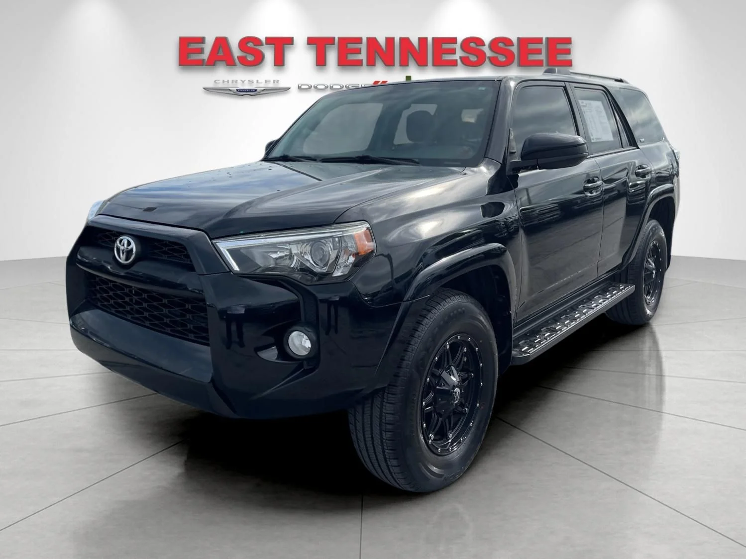 Used 2019 Black Toyota SR5 image 7