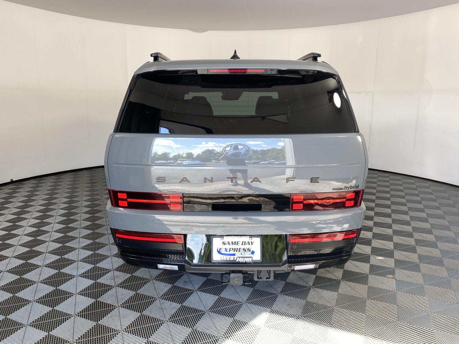 Used 2025 Hampton Gray Hyundai Calligraphy image 6