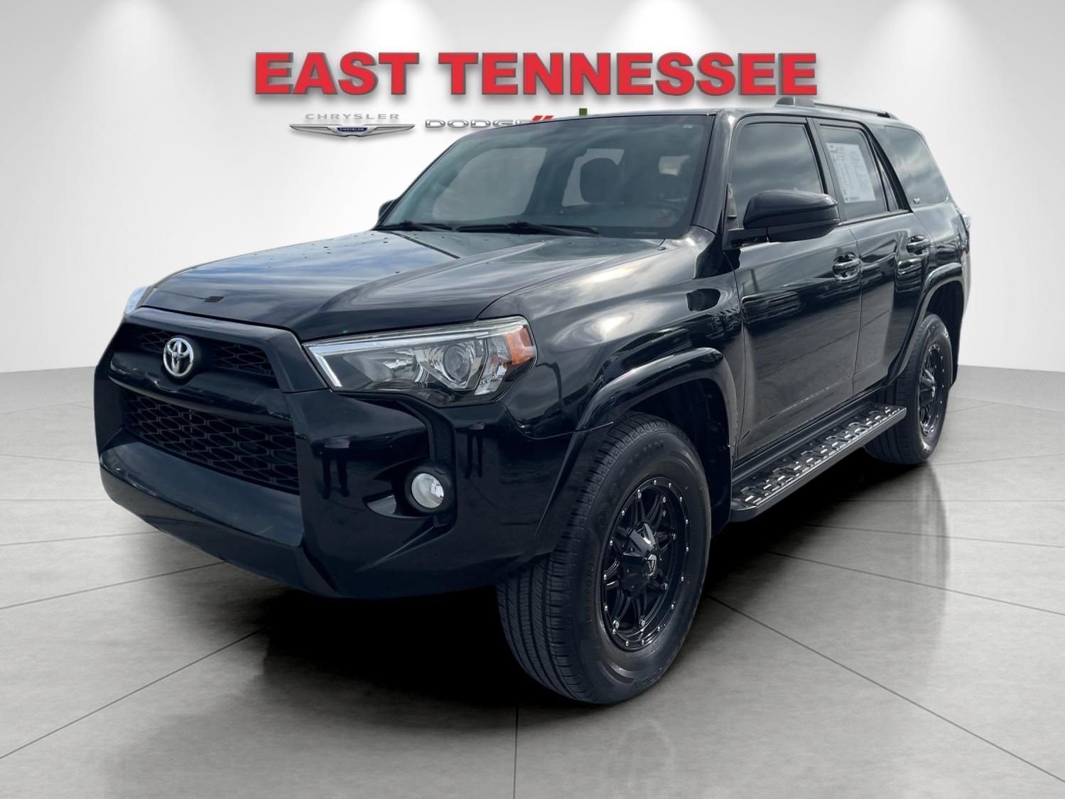 Used 2019 Black Toyota SR5 image 7