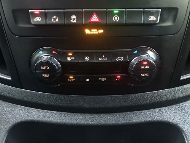 2019 Mercedes-Benz Metris Passenger Van Base - Photo 29