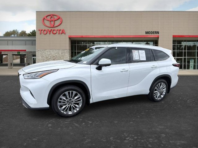 2025 Toyota Highlander Platinum